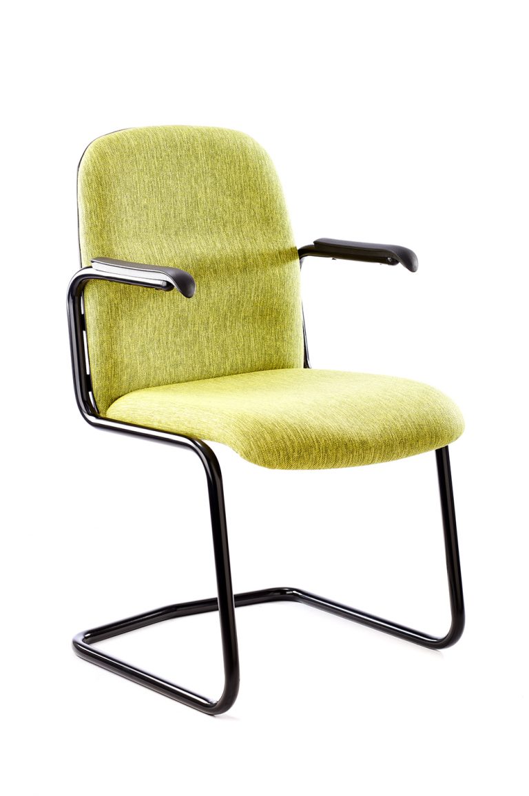 pico200 armchair frontview