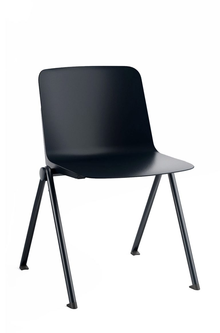 PLUS 4LEG Sidechair Frontview